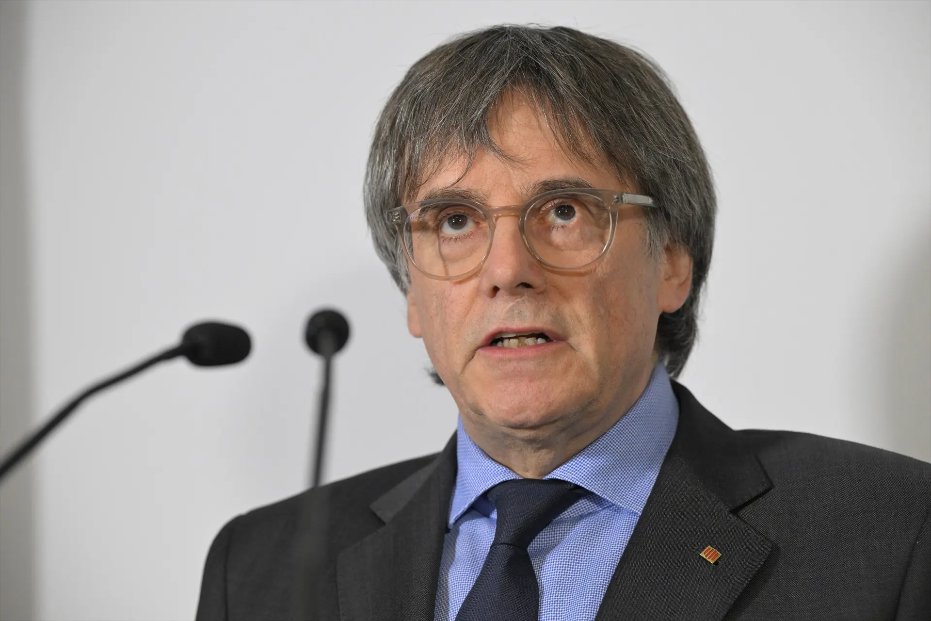 Puigdemont celebra la retirada de su orden de detención como una "derrota" del Estado