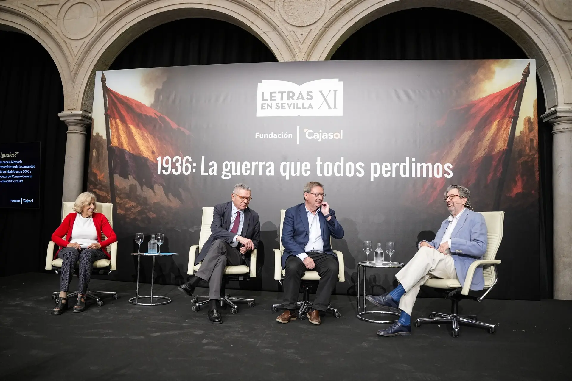 La Fundación Cajasol reúne en Sevilla a expertos y políticos para debatir sobre la Guerra Civil