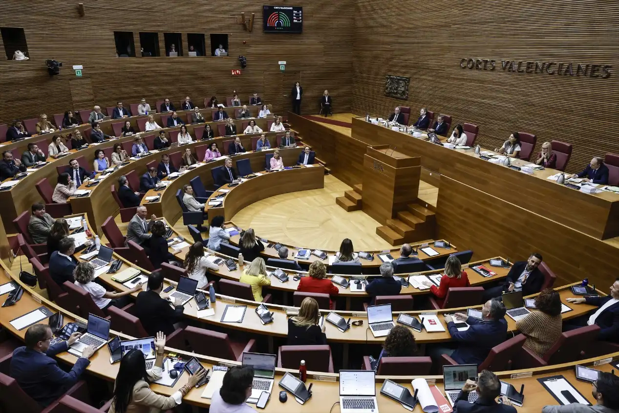 El PP denuncia “persecución política” contra Llorca tras el rechazo del TSJCV a la querella