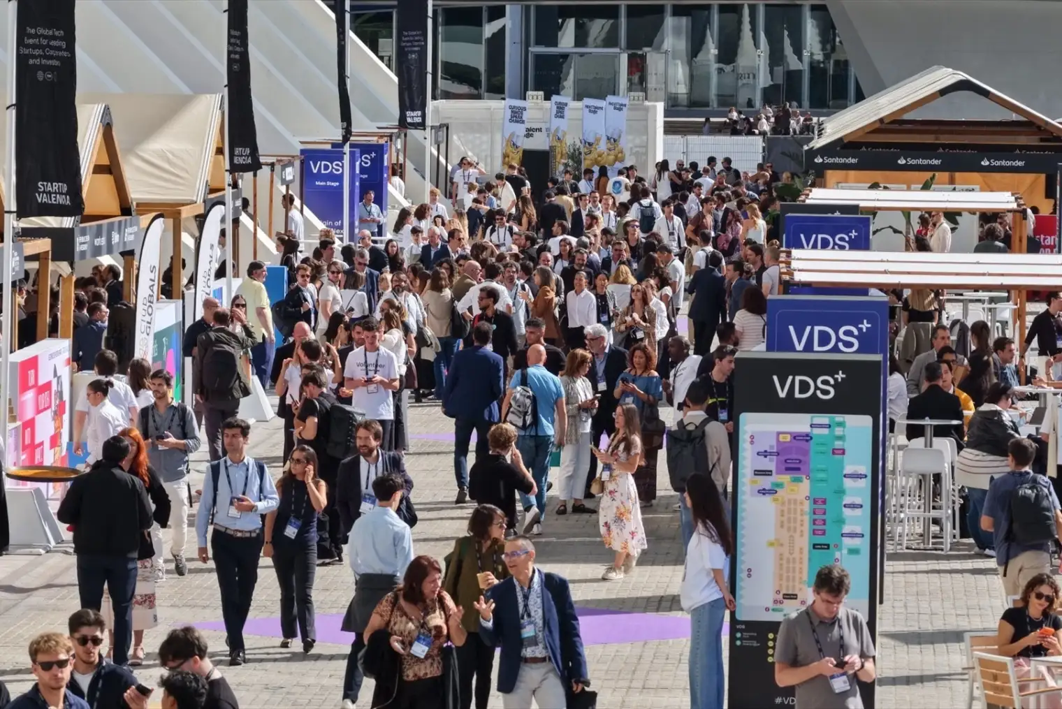 Valencia presenta su plan para entrar en la carrera europea de los chips en el evento VDS 2026