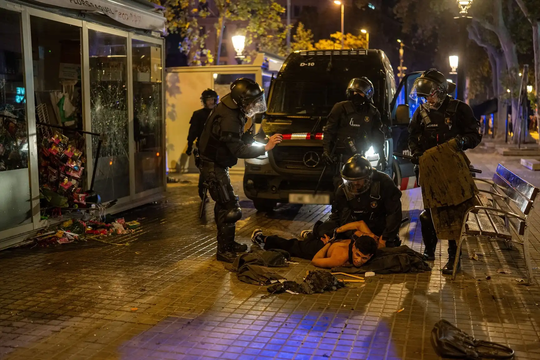 Jupol denuncia la impunidad tras los disturbios de Barcelona y exige endurecer las leyes