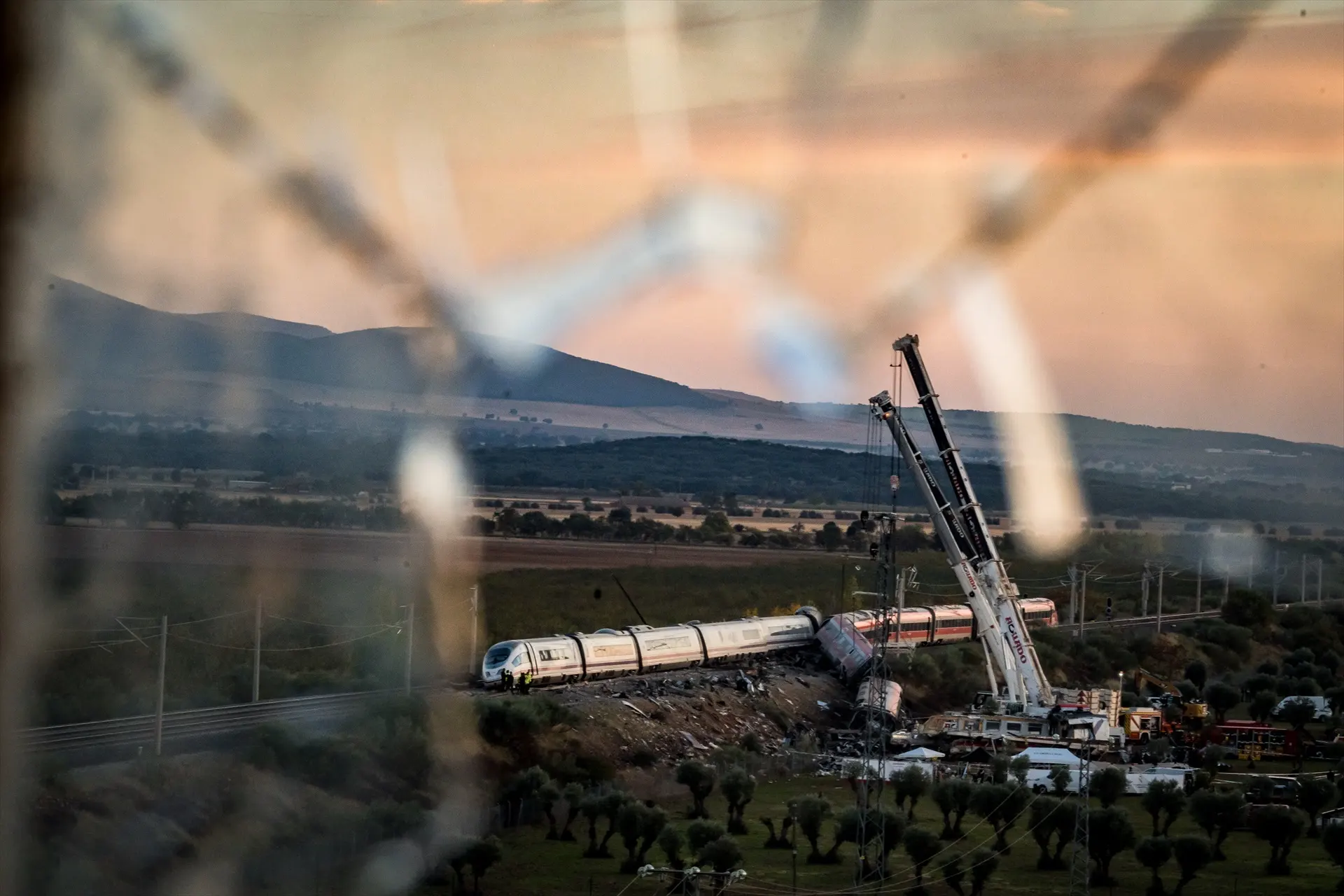 Evolucionan favorablemente los cuatro heridos más graves del accidente ferroviario de Toledo