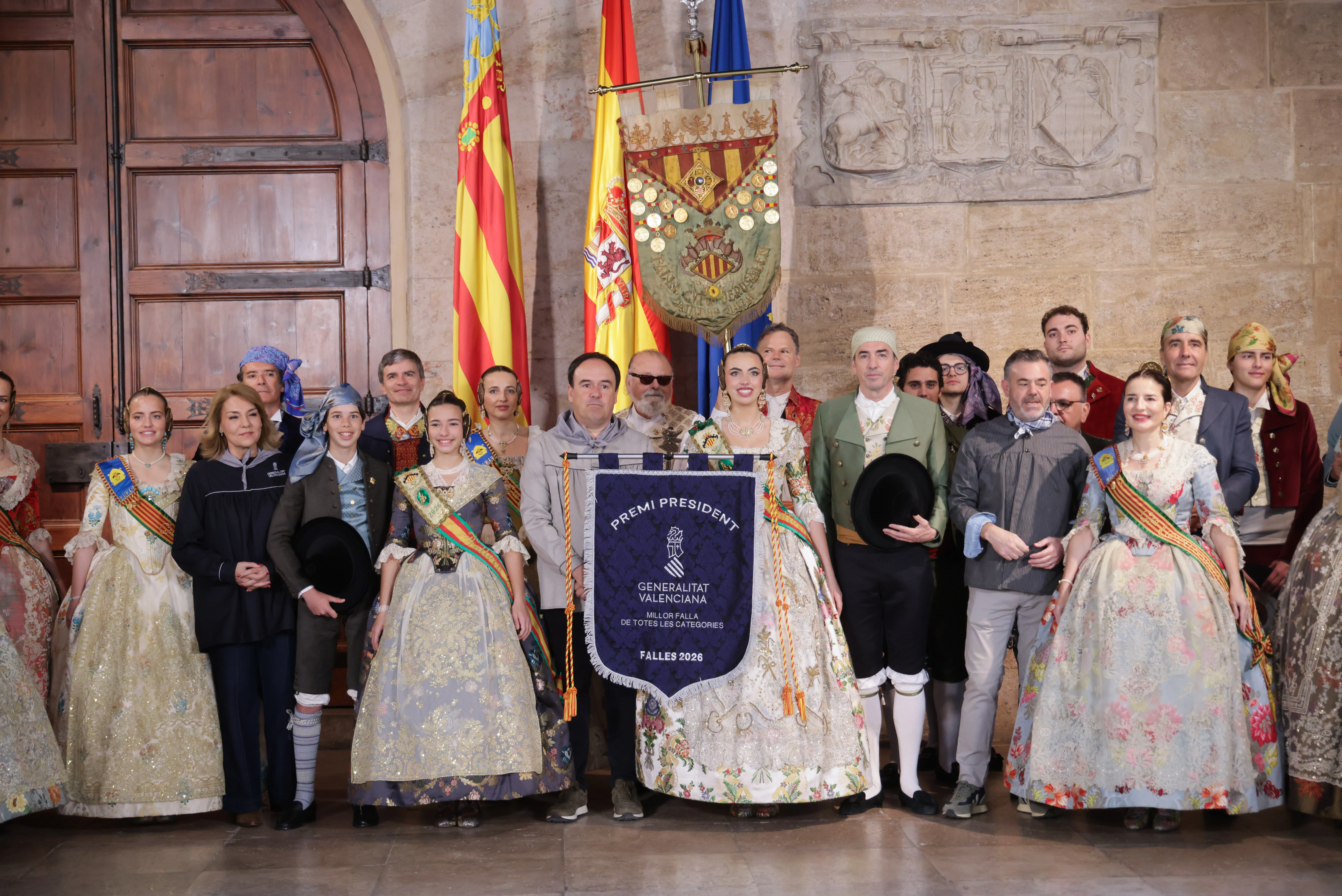 Pérez Llorca recibe a los representantes de las Fallas de Sección Especial de Valencia en la Comunidad Valenciana