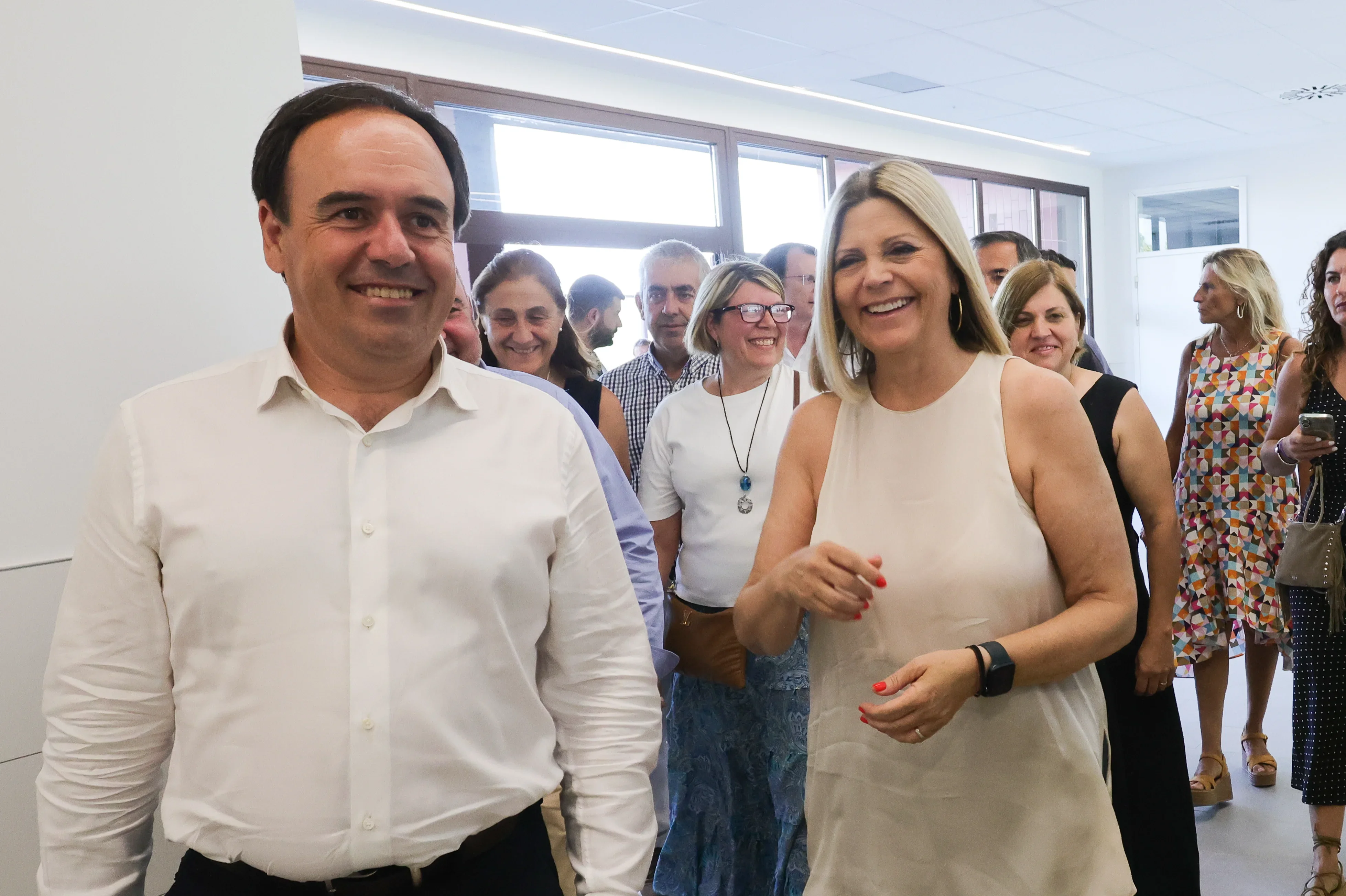 Pérez Llorca anuncia 16 millones para climatizar 1.616 centros educativos de la Comunidad Valenciana