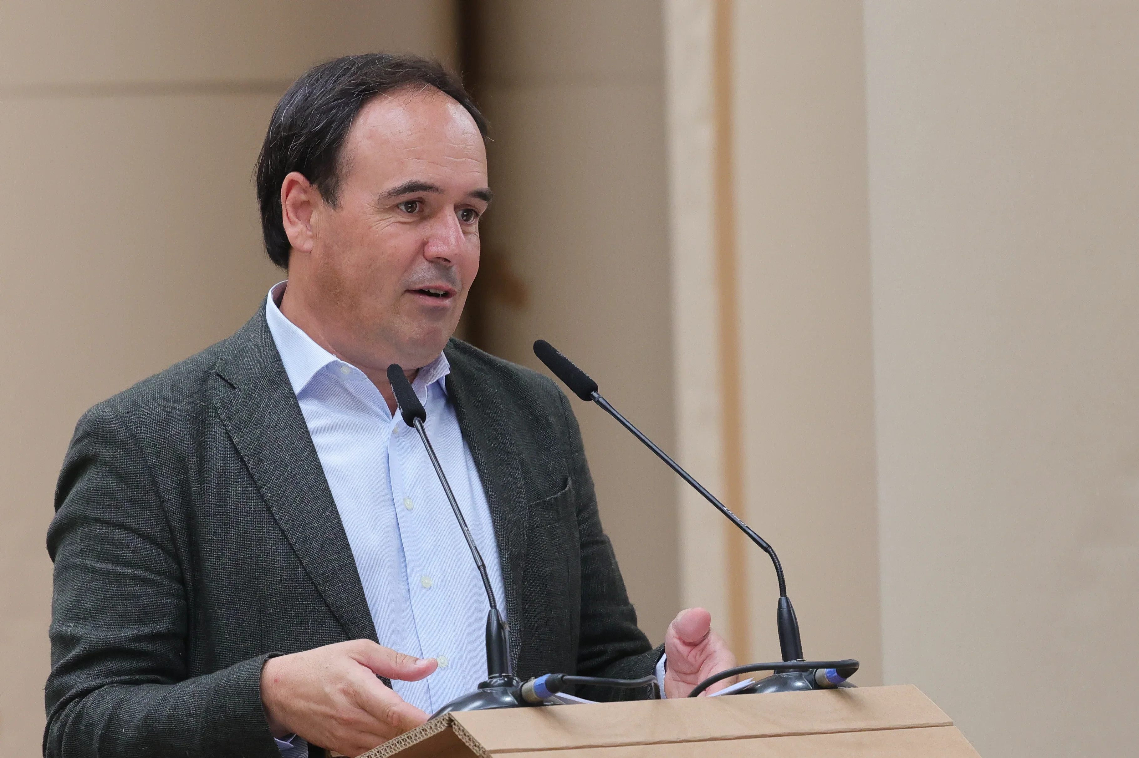 Pérez Llorca reivindica su modelo económico y promete más facilidades para atraer empresas a la Comunidad Valenciana