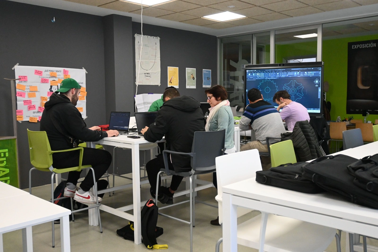 La Junta de Castilla y León impulsa más de 60 cursos para mejorar la formación del profesorado de FP