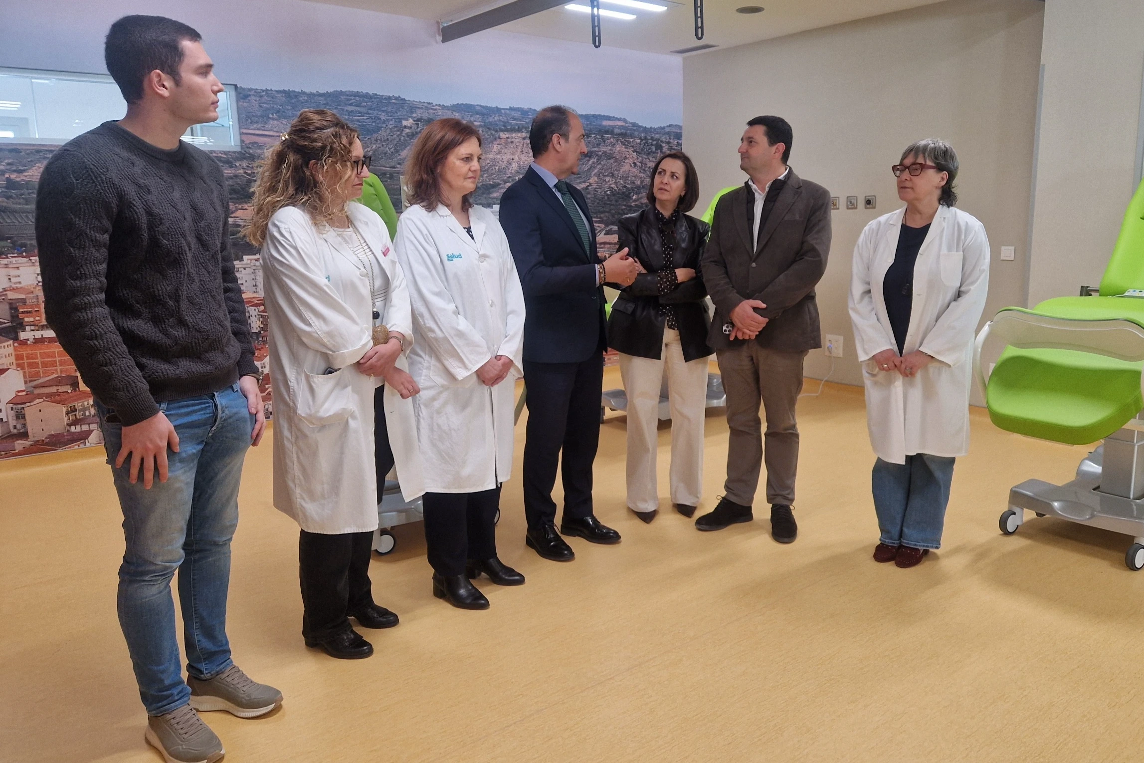 El nuevo hospital de Alcañiz amplía servicios con hematología, cirugía general y urología