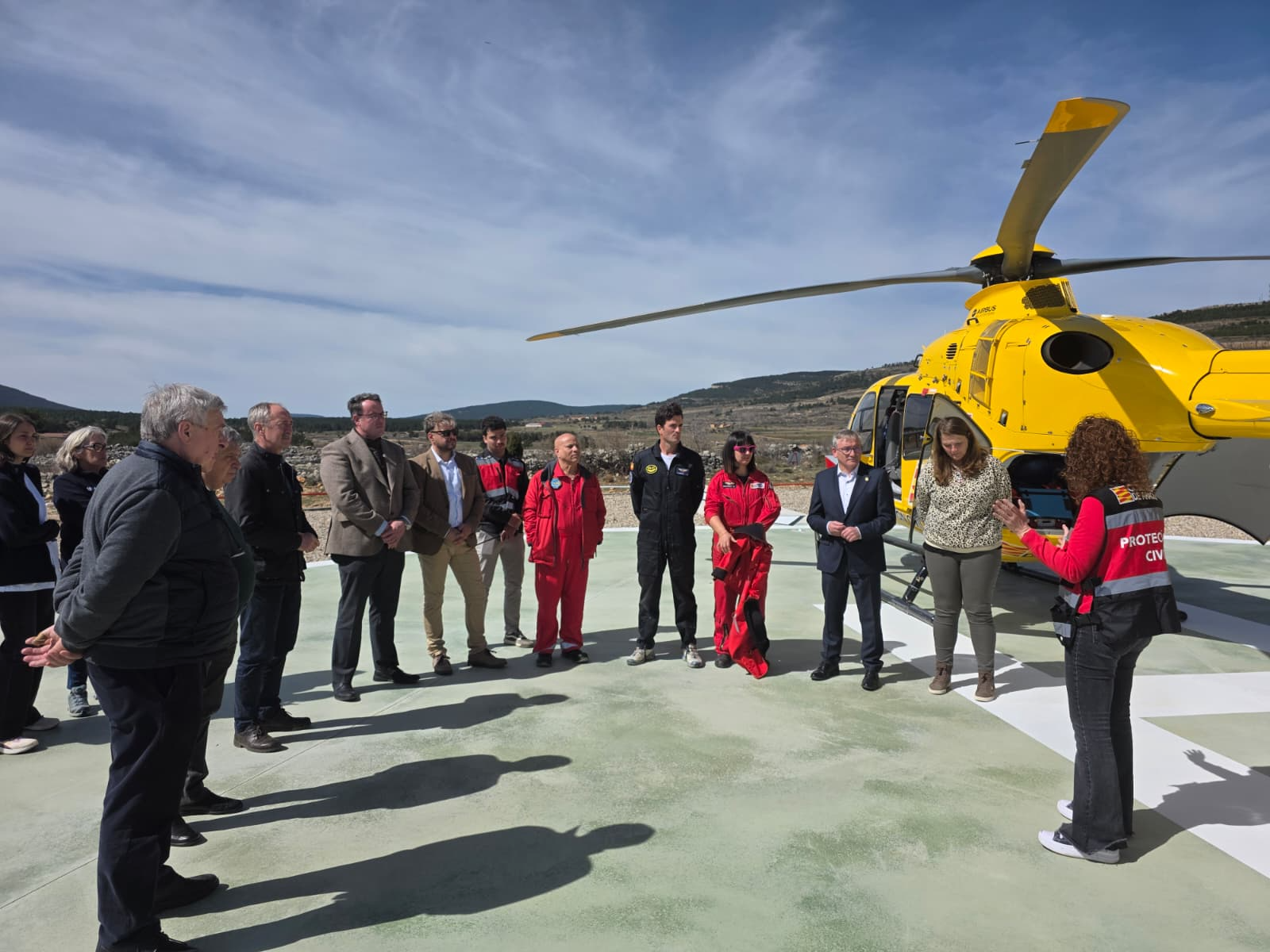La red de helisuperficies para vuelos nocturnos se amplía con las bases de Mosqueruela y Mora de Rubielos