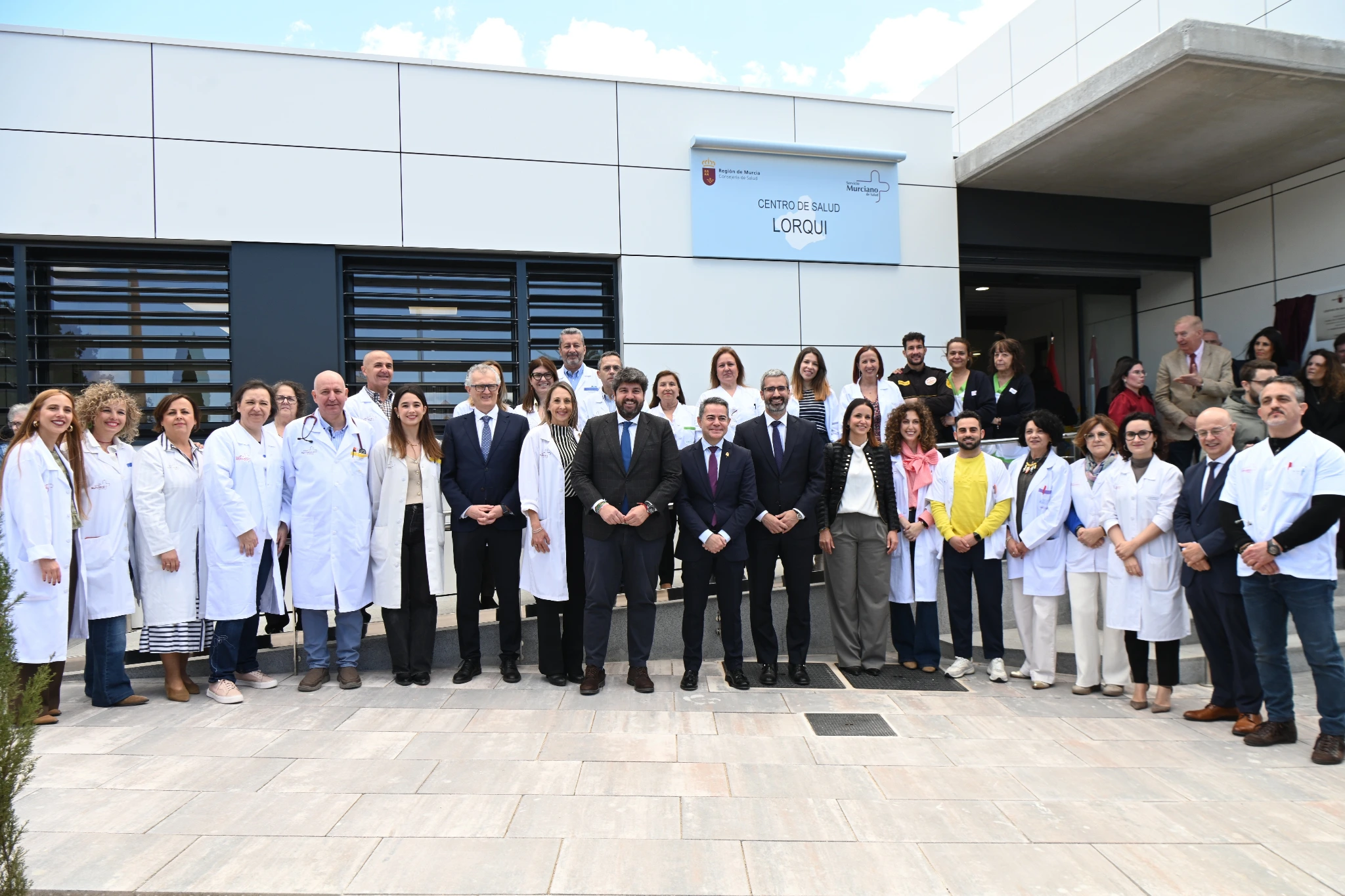 López Miras inaugura el nuevo centro de salud de Lorquí