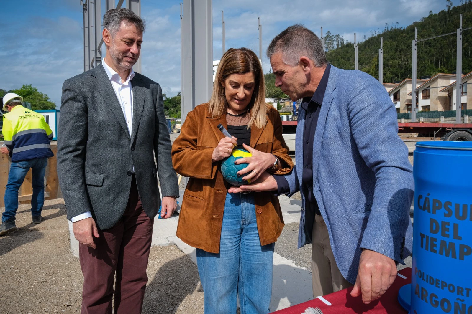 La presidenta de Cantabria, María José Sáenz de Buruaga