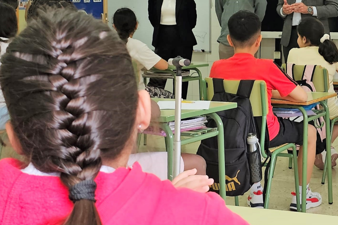 Más de 4.000 alumnos participan en un programa educativo para reforzar la salud emocional en Murcia