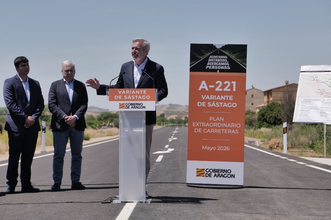Azcón inaugura la variante de Sástago con una inversión de 2 millones para mejorar la seguridad vial