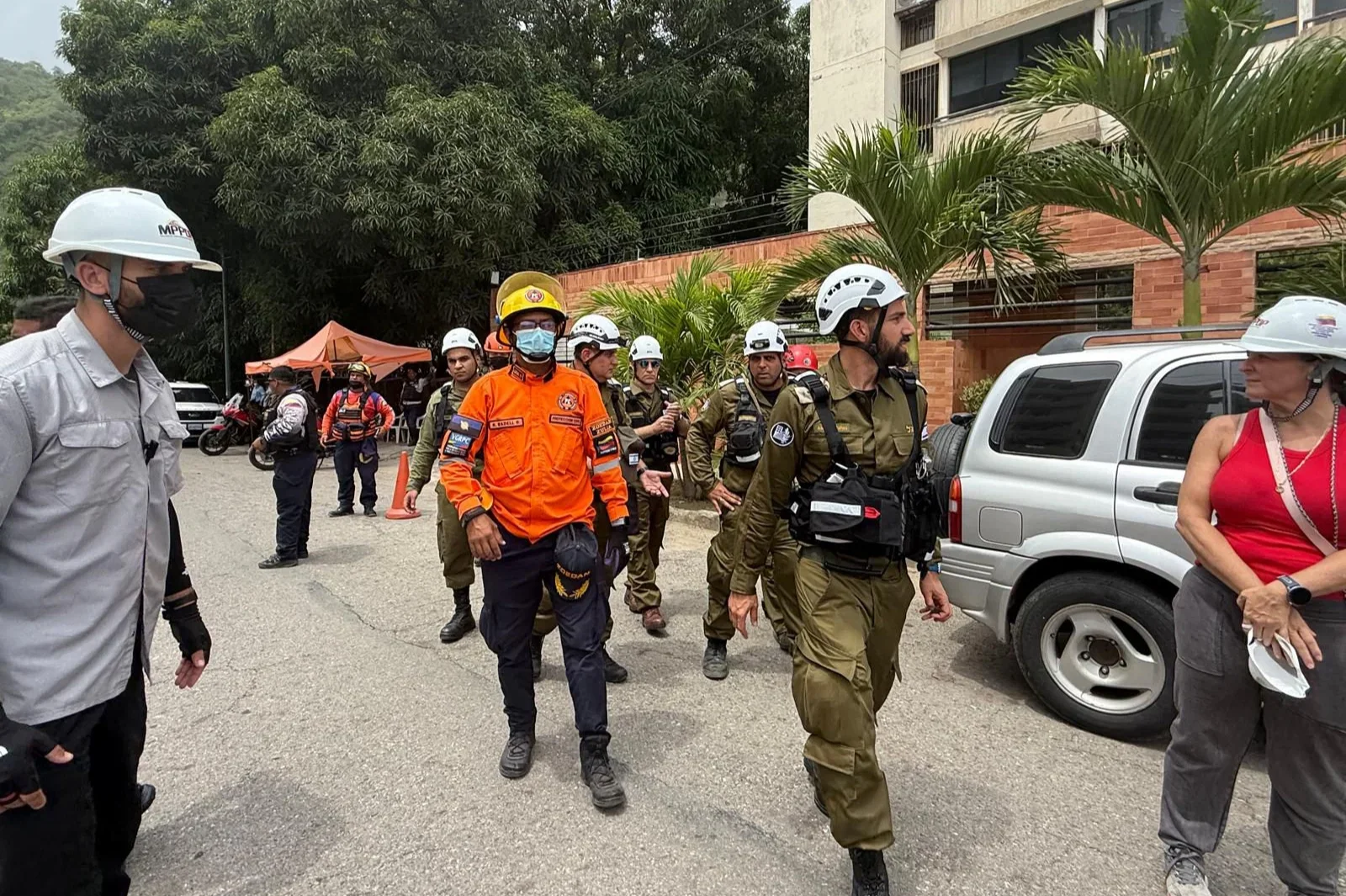 Especialistas de Israel evalúan los edificios afectados por los terremotos en Venezuela