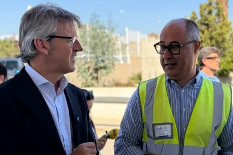 Murcia destina 900.000 euros para modernizar 14 parques empresariales y reforzar la inversión industrial