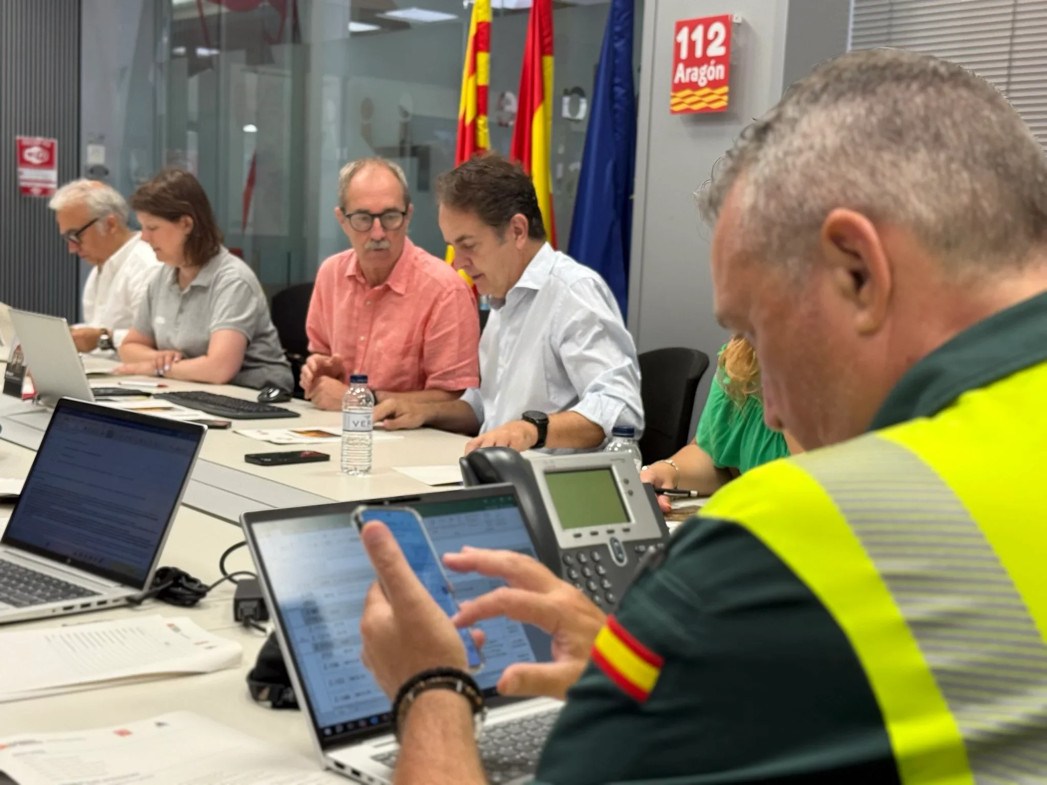 El incendio forestal declarado en Orés continúa fuera de control y mantiene activada la Situación Operativa 2 del Plan Especial de Protección Civil