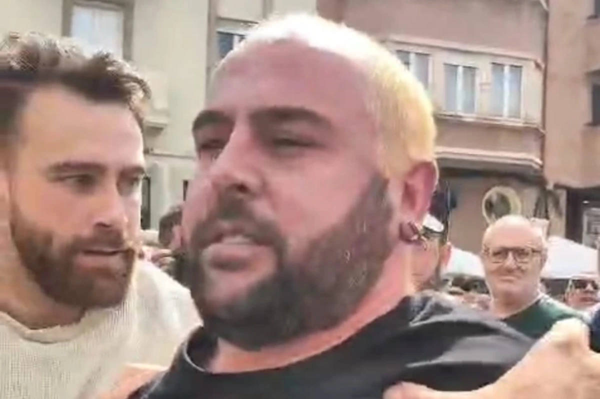 Este es el ultra de izquierda que  intentó agredir a Abascal en Tarragona
