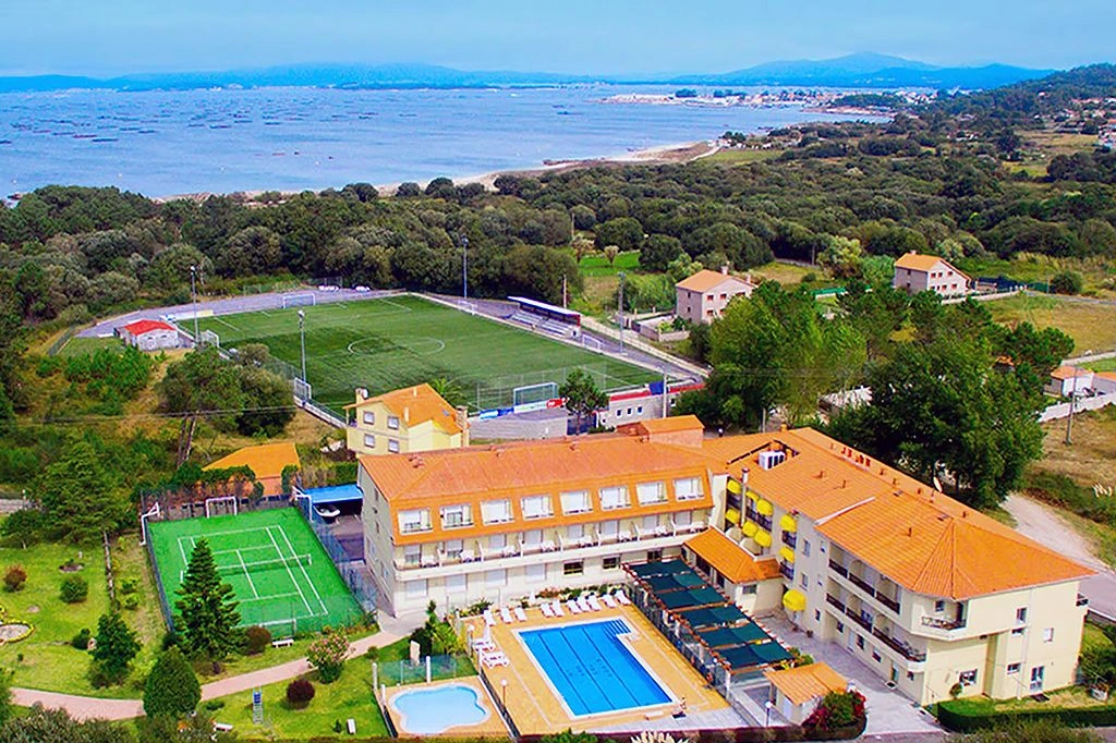 Apartamentos 3000 adquiere un hotel en O
Grove y creará puestos de trabajo para 15
familias pontevedresas