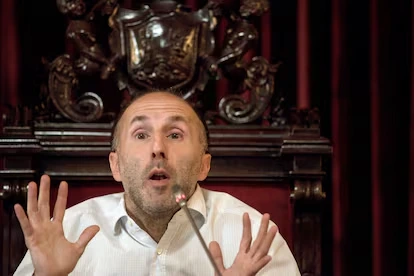 Imputado por prevaricación el alcalde de Orense