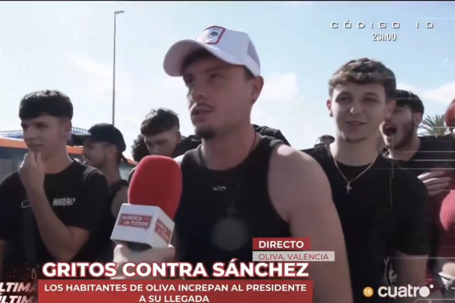 Un joven valenciano estalla contra los defensores de Sánchez en directo: "Les suben la vida un 50% y le aplauden"