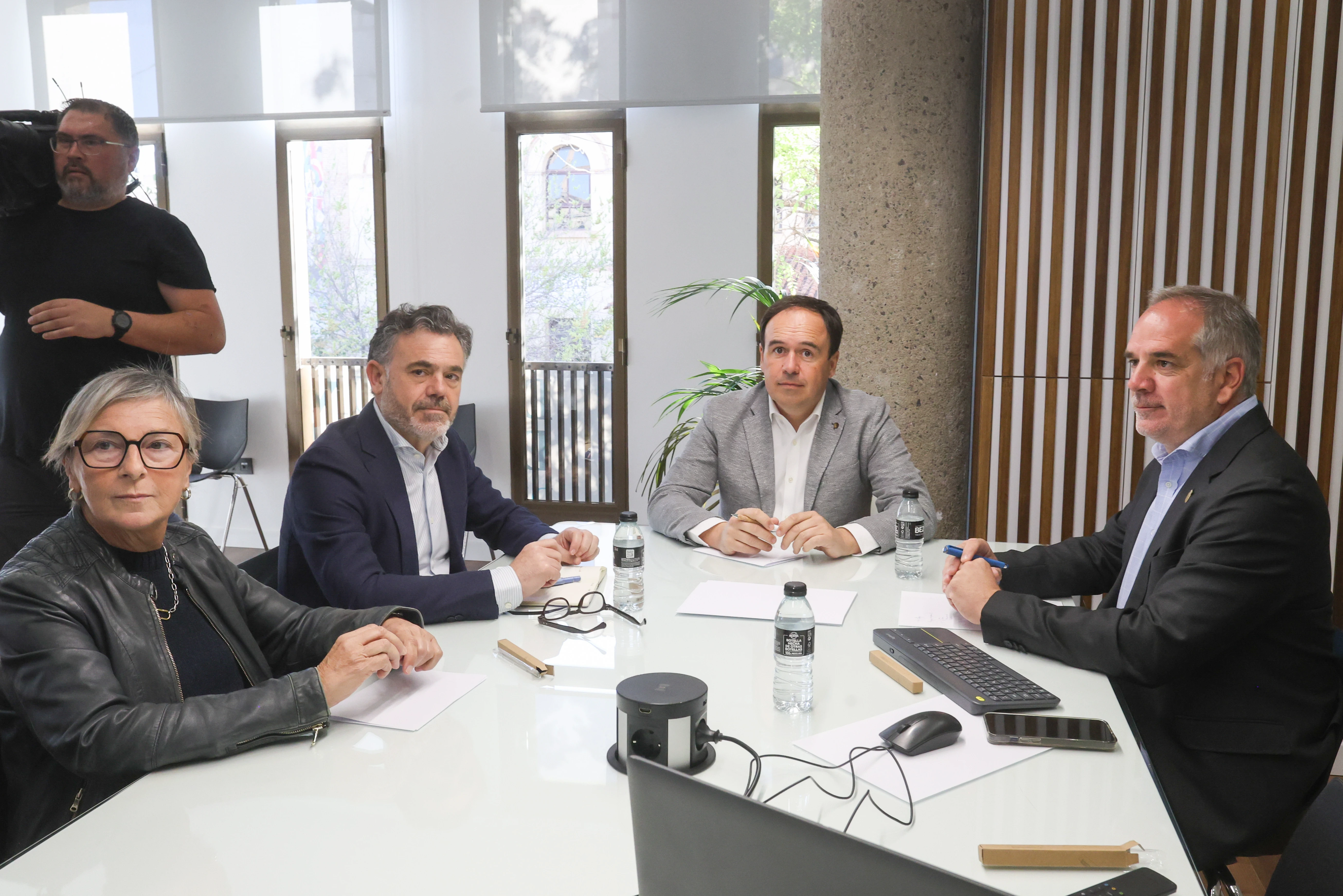 Pérez Llorca refuerza su apuesta por San Juan de Alicante con inversiones en servicios sociales y vivienda