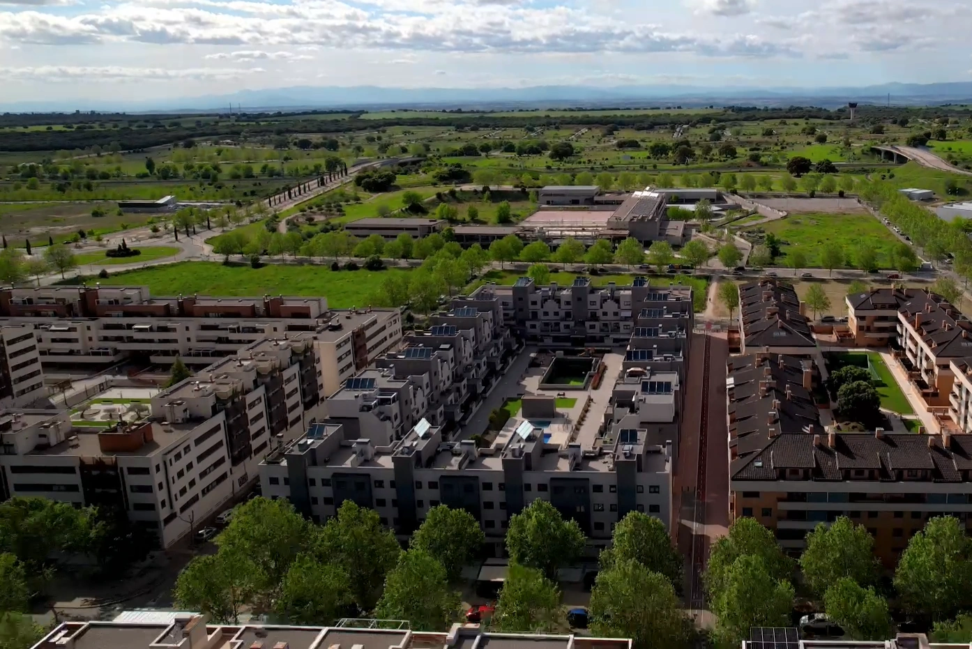 Nueva Valdeluz impulsará un nuevo modelo de
residencia entre naturaleza y conexión directa
con Madrid