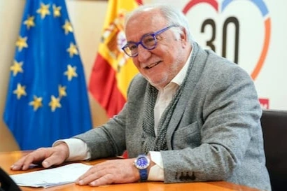 Multar sí, mantener no: el gran negocio de la DGT mientras España se cae a pedazos