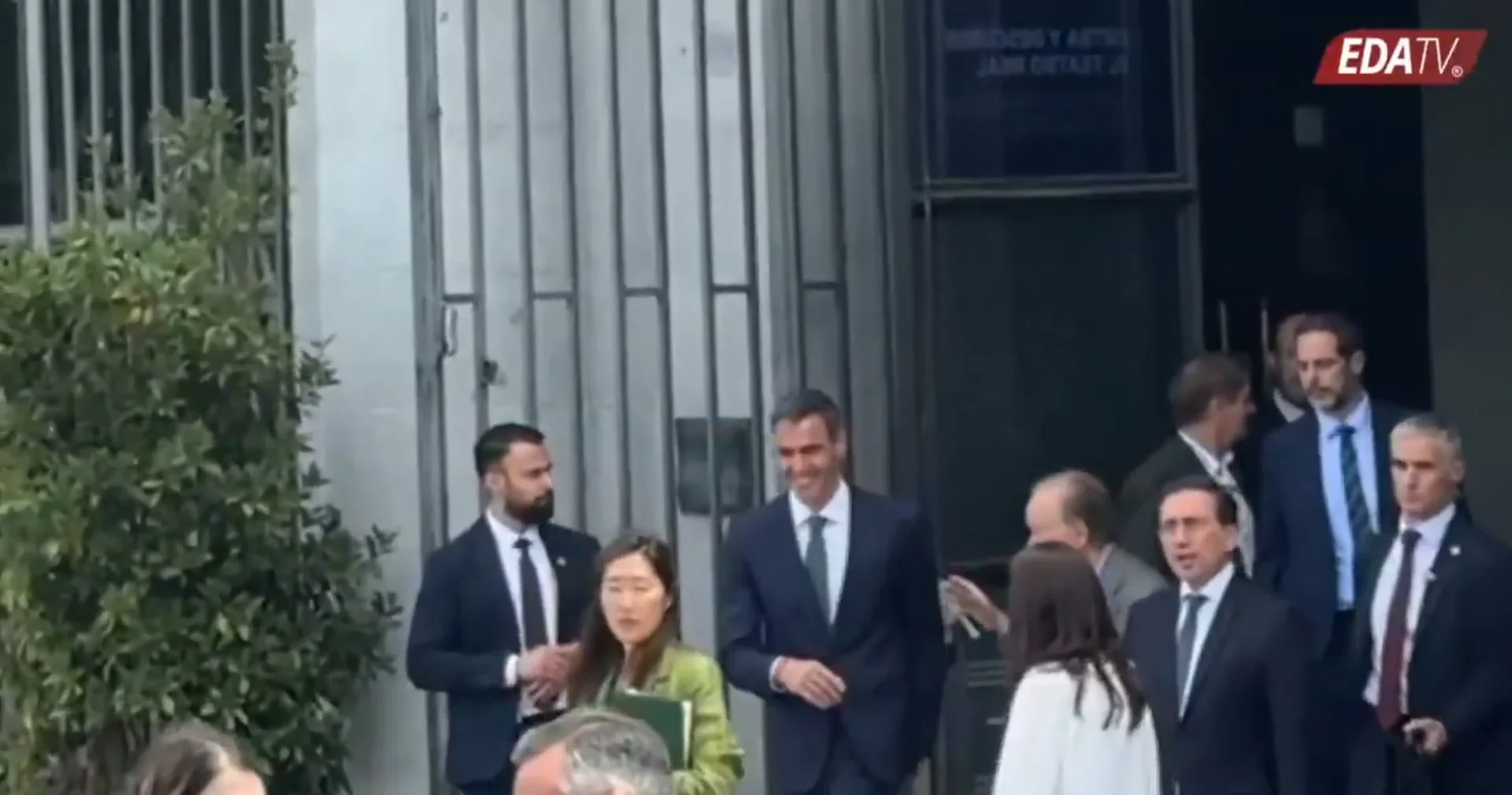 Pedro Sánchez preguntado a su salida del Teatro Real