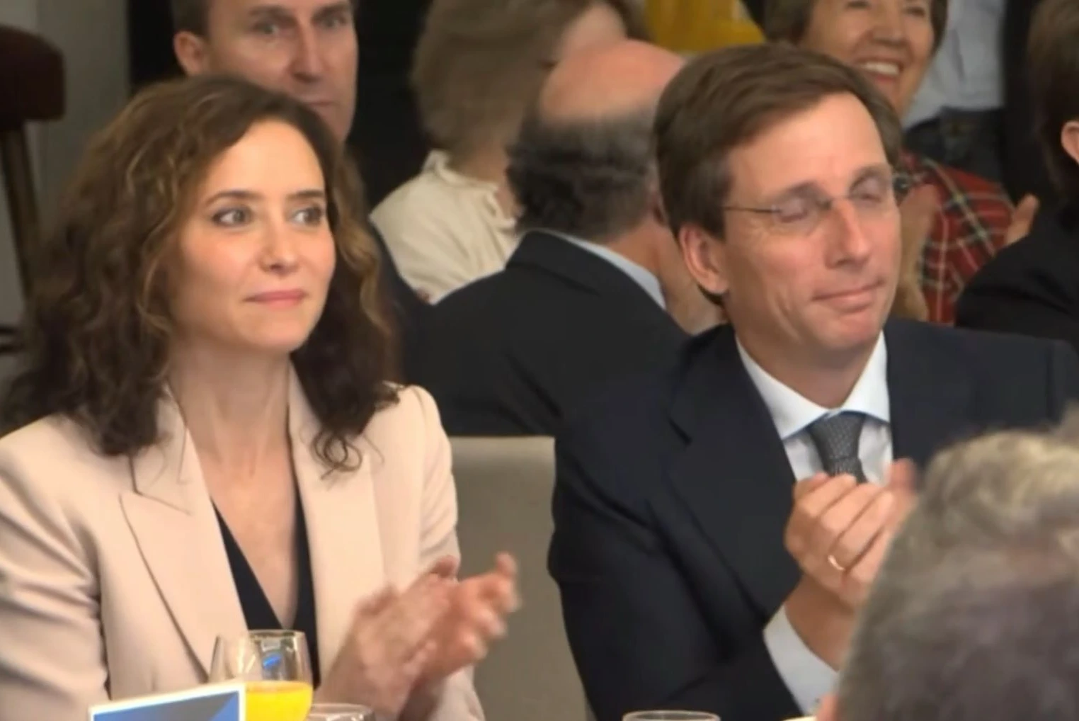 Así reaccionaron Ayuso y Almeida al enterarse en directo del adelanto electoral de Sánchez para el 29-N