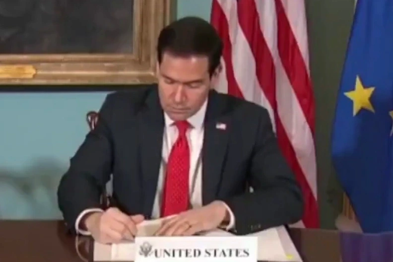 Trump logra un acuerdo con la UE para asegurar minerales críticos y frenar el peso de China