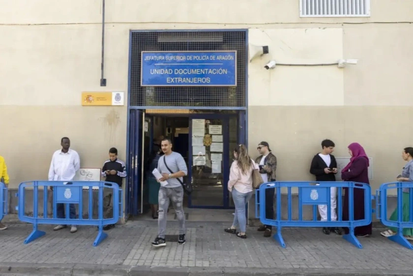 Aragón recurrirá a la justicia la regularización masiva del Gobierno