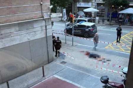 Asesinan a tiros a un hombre en la calle Balmes de Barcelona en plena visita del Papa León XIV