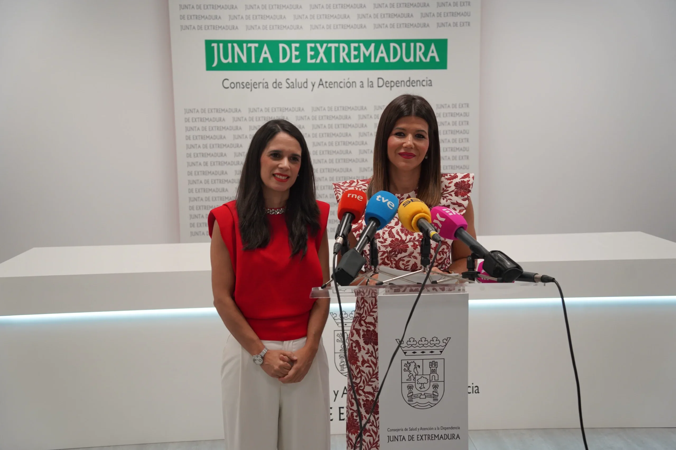 Extremadura alcanza su menor tiempo de espera quirúrgica desde 2019