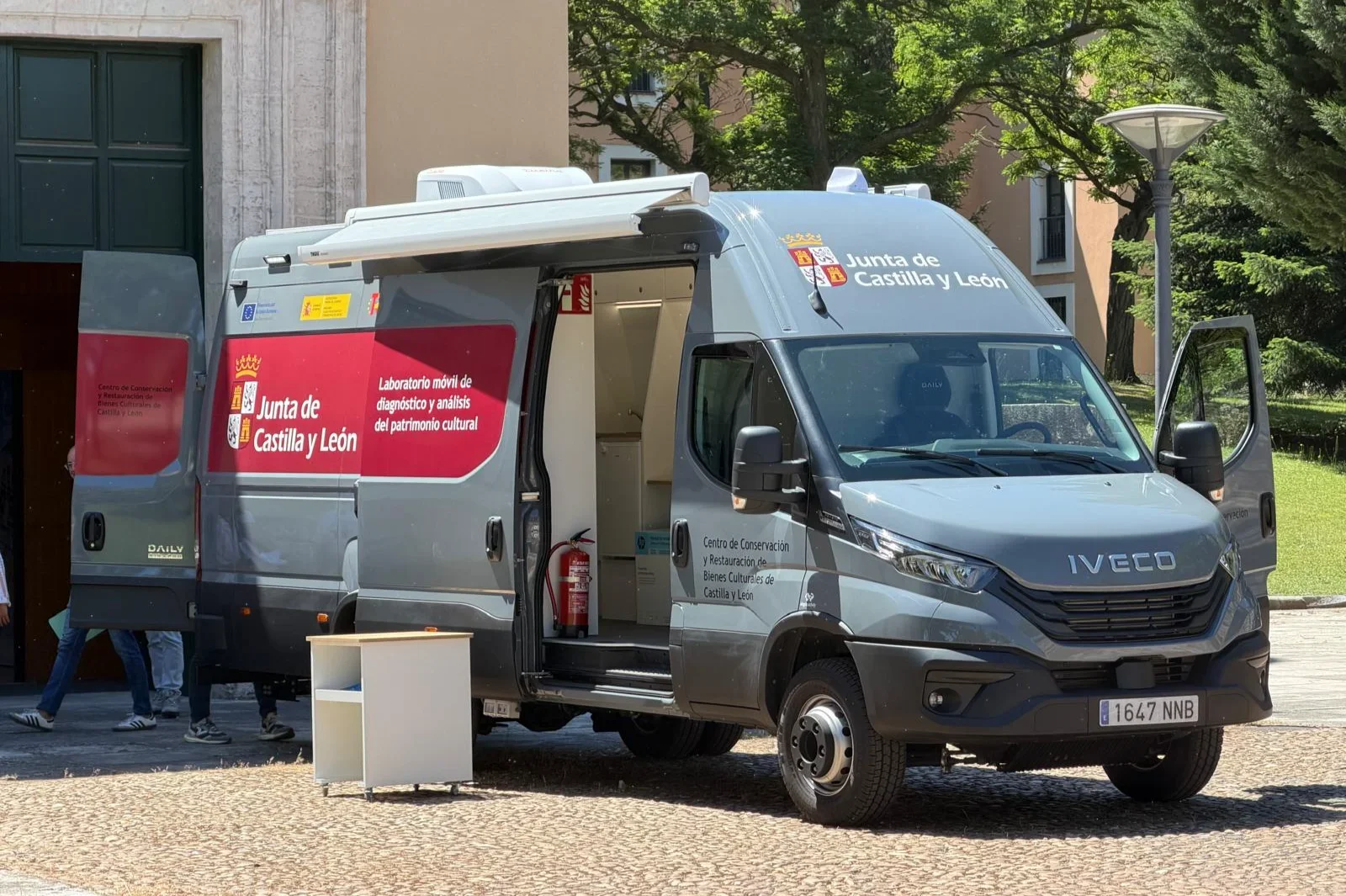 La Junta de Castilla y León incorpora un laboratorio móvil para analizar y proteger su patrimonio cultural