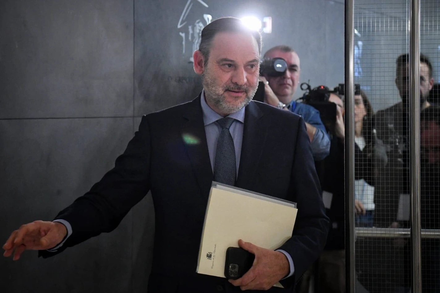 El PSOE ante el espejo del dinero en efectivo: cuando la sede se convierte en caja opaca