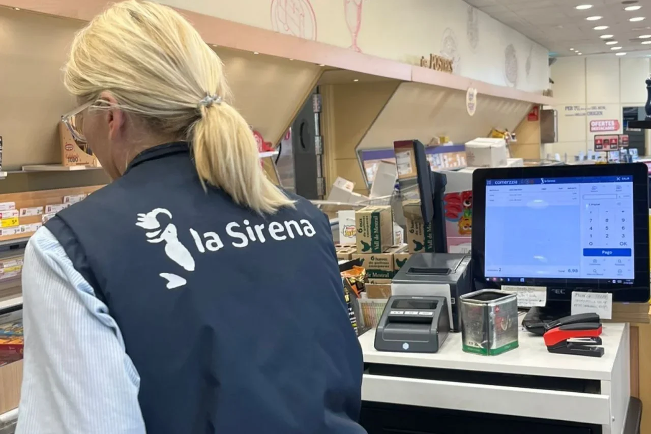 La Sirena generará más de 100 empleos este verano para reforzar sus tiendas y centros logísticos
