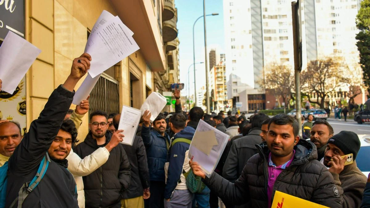 13.500 inmigrantes consiguen regularizar su situación en 24 horas