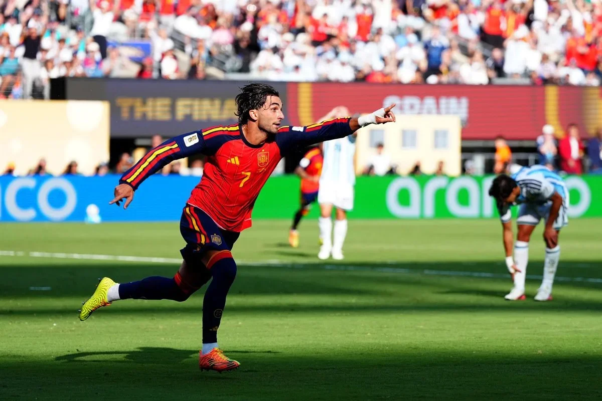 Tras el encuentro, Ferran Torres no ocultó su emoción por haber decidido la final. El atacante aseguró que el destino tenía reservado ese momento para él y dedicó el gol a todos los españoles.