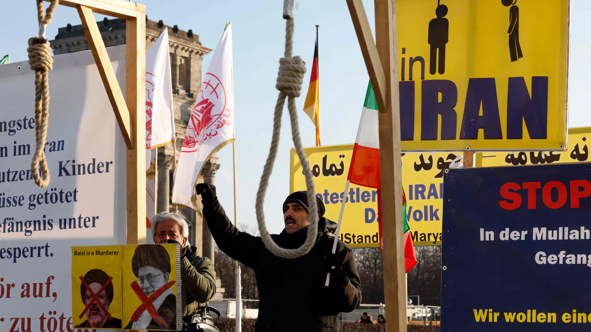 Irán confirma la ejecución de tres acusados de asesinato 