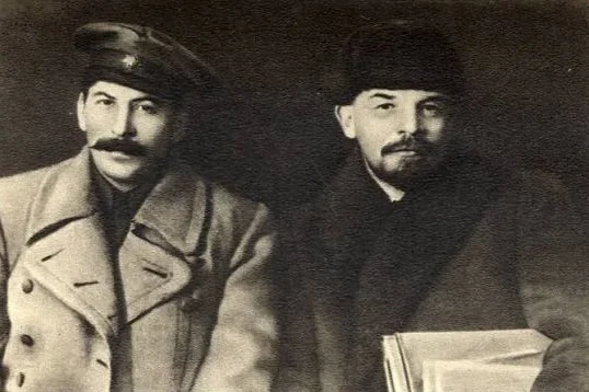 6 de julio de 1923: la Constitución de la URSS o la legalización de una inmensa cárcel de pueblos
