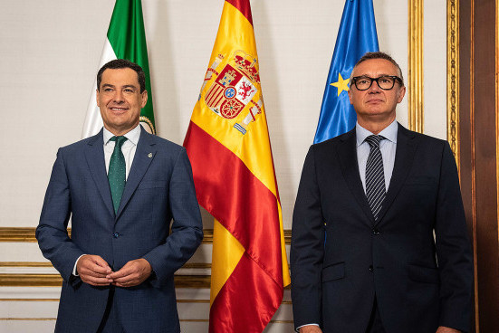 El PP rechaza en Sevilla la “prioridad nacional” de VOX: ¿aviso a Bambú de cara a las negociaciones en Andalucía?