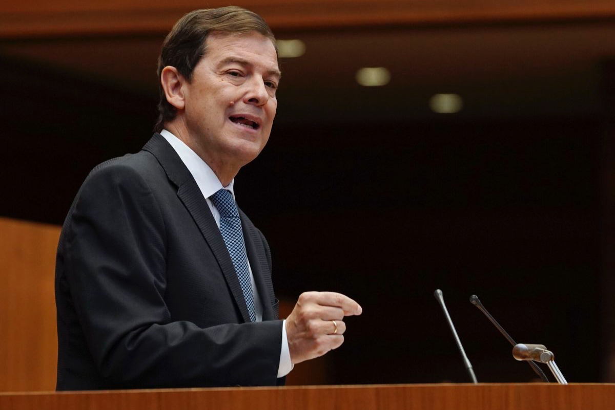 Mañueco apuesta por el mundo rural con ayudas a comercios y festejos taurinos