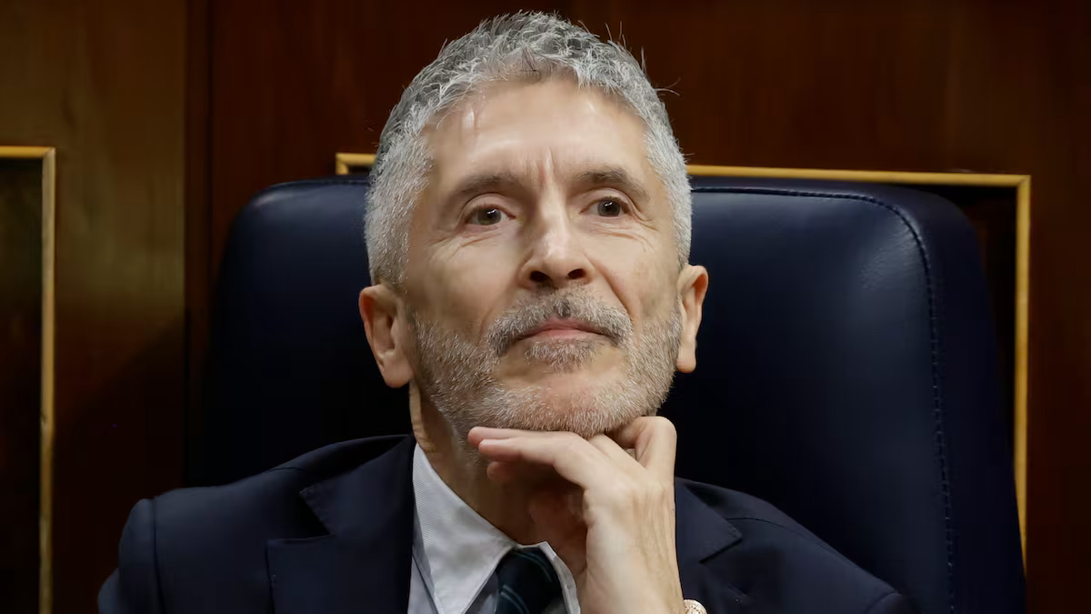 Contrato millonario adjudicado para renovar el registro de extranjería 