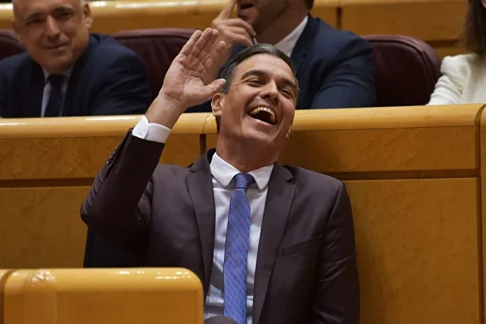 Nacionalidades a la carta y votos de importación: la nueva ingeniería electoral del sanchismo