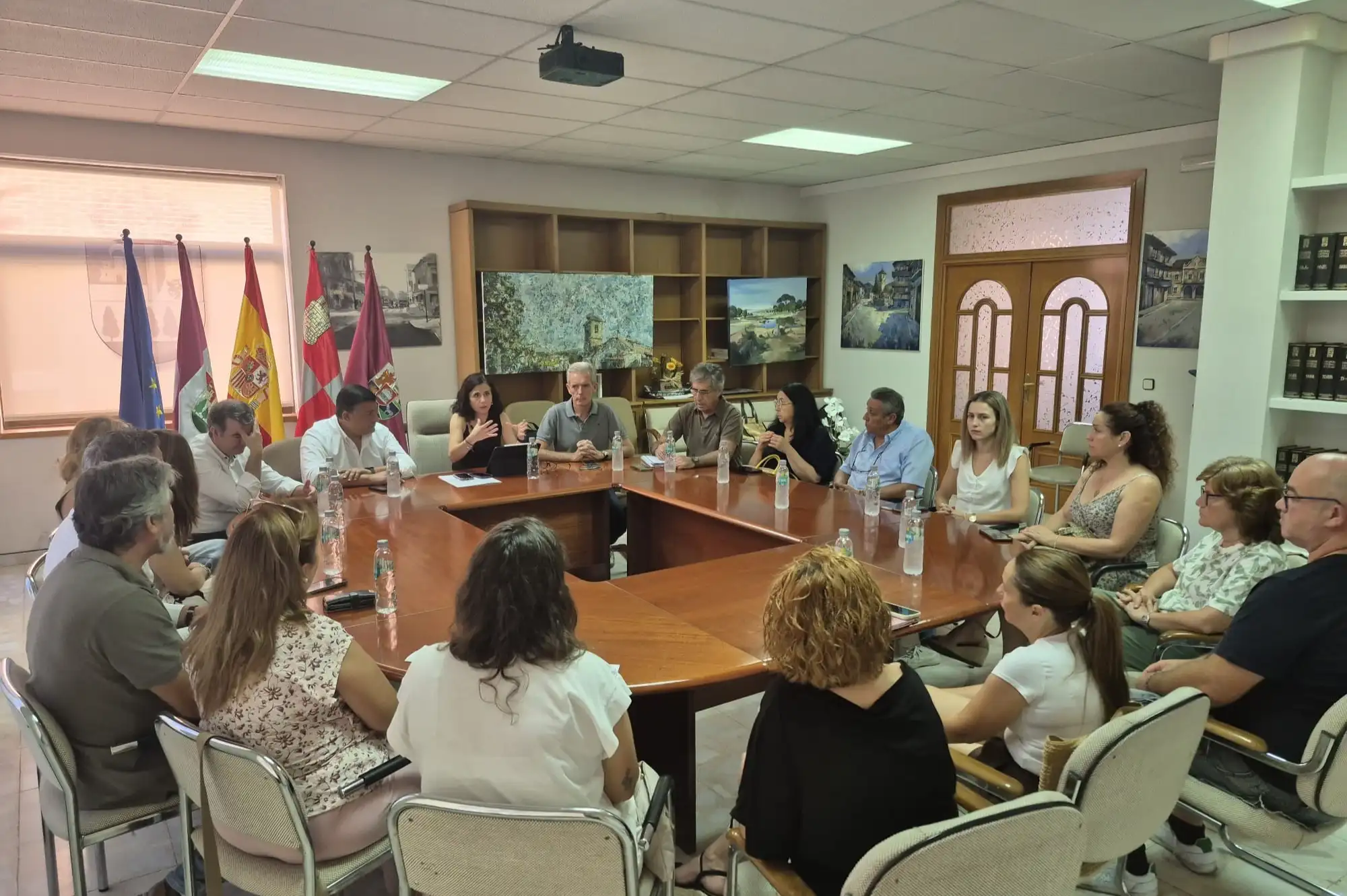 Castilla y León acelera la recuperación de carreteras, transporte y redes de telecomunicaciones tras los incendios
