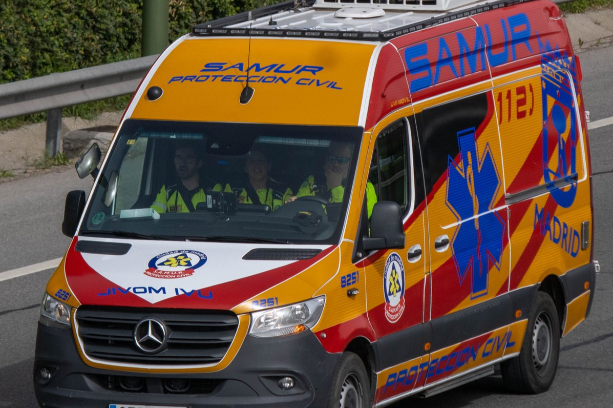 Un joven, apuñalado cinco veces por tres peruanos tras defender a sus amigas en una discoteca